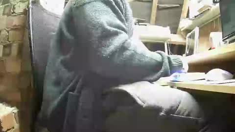 Snapshot of fruitman6 chatting on December 7, 2024, 6:37 pm fruitman6 online show from December 7, 2024, 6:37 pm