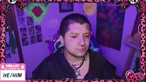 Snapshot of ftmbiggestclit chatting on April 18, 2026, 4:49 am Kevin online show from April 18, 2026, 4:49 am