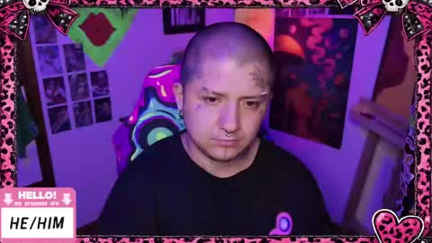 Snapshot of ftmbiggestclit chatting on April 19, 2026, 4:01 am Kevin online show from April 19, 2026, 4:01 am