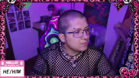 Snapshot of ftmbiggestclit chatting on April 22, 2026, 6:16 am Kevin online show from April 22, 2026, 6:16 am