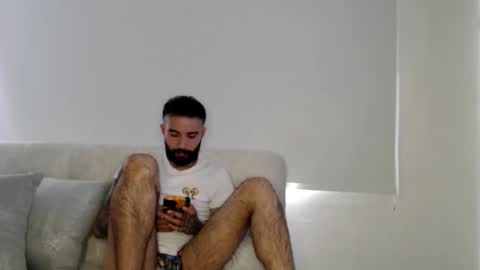 Snapshot of ftmen chatting on January 15, 2026, 4:44 pm Jestevan online show from January 15, 2026, 4:44 pm