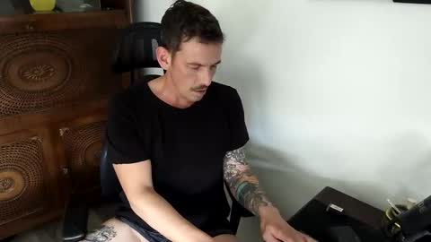 Tony online show from November 5, 2025, 11:43 am