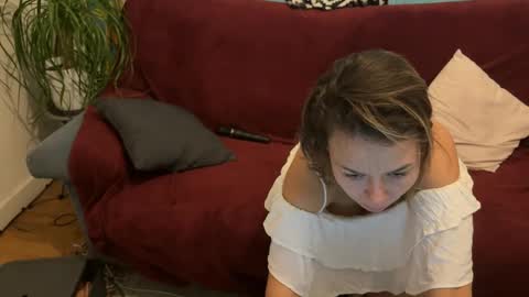 Snapshot of fuckhard4you chatting on December 1, 2024, 4:40 pm La online show from December 1, 2024, 4:40 pm