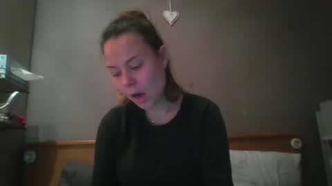 Snapshot of fuckhard4you chatting on December 19, 2024, 7:18 pm La online show from December 19, 2024, 7:18 pm