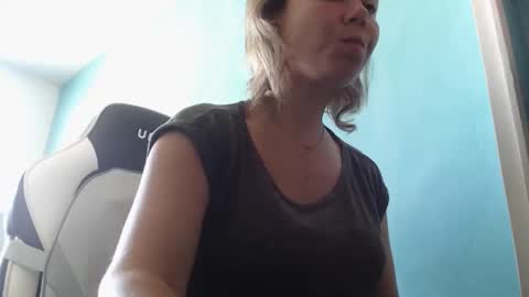 Snapshot of fuckhard4you chatting on September 20, 2025, 9:32 am La online show from September 20, 2025, 9:32 am