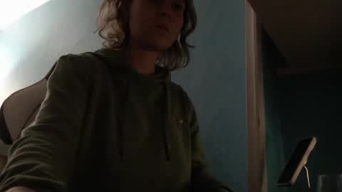 La online show from November 18, 2025, 10:03 pm