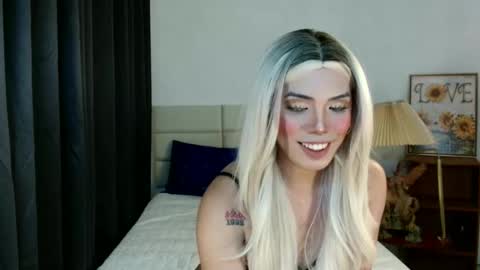 MISS NEILLY online show from October 28, 2025, 5:22 am