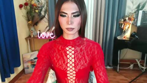 Snapshot of fuckingtransangel chatting on July 7, 2026, 1:08 am ANGELICA FOX online show from July 7, 2026, 1:08 am
