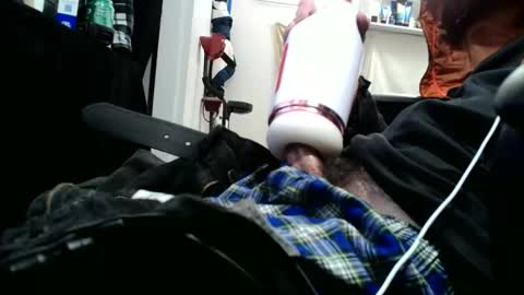 fuckmeallday1975 online show from March 3, 2026, 11:43 pm