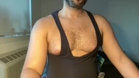 Snapshot of fuckyeahcoach chatting on June 8, 2026, 11:38 pm Muscle Bear Jock in Training online show from June 8, 2026, 11:38 pm