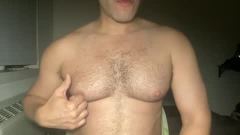 Snapshot of fuckyeahcoach chatting on June 14, 2026, 4:58 am Muscle Bear Jock in Training online show from June 14, 2026, 4:58 am