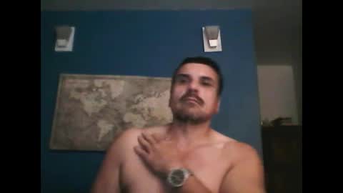 fuego1ento22 online show from October 2, 2025, 4:08 am