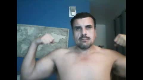 fuego1ento22 online show from November 22, 2025, 2:43 am