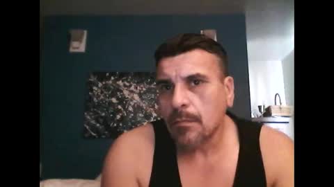 fuego1ento22 online show from April 5, 2026, 9:01 pm