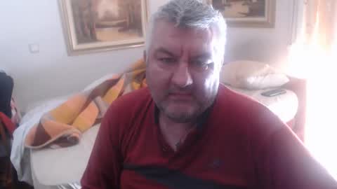 fukingcrazy online show from April 7, 2026, 12:27 pm