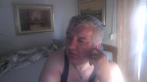 Snapshot of fukingcrazy chatting on April 30, 2026, 6:20 am fukingcrazy online show from April 30, 2026, 6:20 am