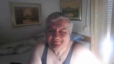Snapshot of fukingcrazy chatting on May 1, 2026, 9:58 am fukingcrazy online show from May 1, 2026, 9:58 am