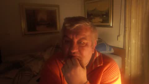 Snapshot of fukingcrazy chatting on May 4, 2026, 6:04 pm fukingcrazy online show from May 4, 2026, 6:04 pm