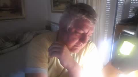 Snapshot of fukingcrazy chatting on May 19, 2026, 7:37 am fukingcrazy online show from May 19, 2026, 7:37 am