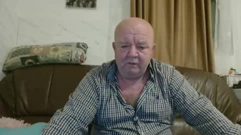 Snapshot of fullballs6 chatting on November 26, 2025, 2:34 am fullballs6 online show from November 26, 2025, 2:34 am