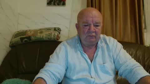 Snapshot of fullballs6 chatting on December 1, 2025, 3:00 am fullballs6 online show from December 1, 2025, 3:00 am