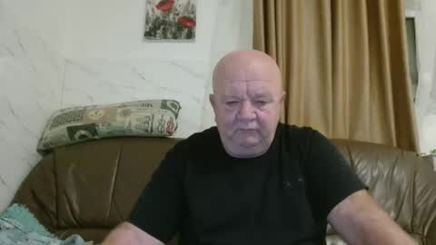 Snapshot of fullballs6 chatting on December 2, 2025, 3:01 am fullballs6 online show from December 2, 2025, 3:01 am