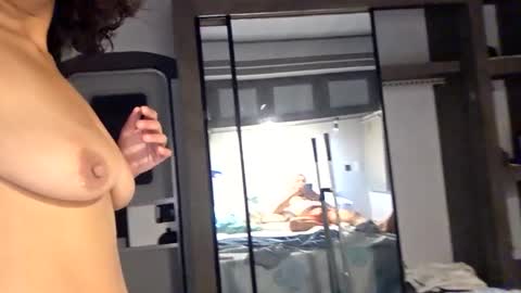 Astrid online show from December 2, 2025, 9:25 am