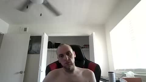 Snapshot of fun4u2tx chatting on April 16, 2026, 5:36 pm fun4u2tx online show from April 16, 2026, 5:36 pm