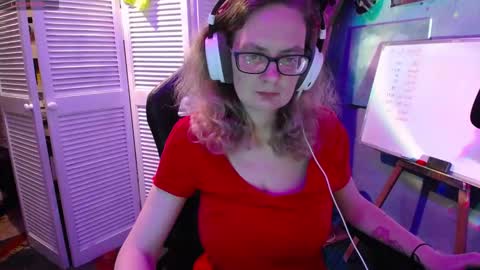 Princess Nellie  Captain Simon online show from September 19, 2025, 6:19 pm