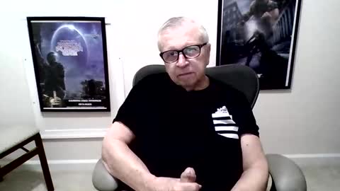 Snapshot of funclemike chatting on February 23, 2026, 4:26 pm funclemike online show from February 23, 2026, 4:26 pm