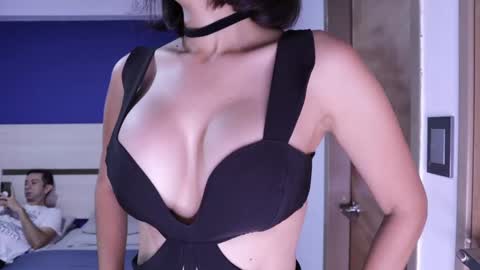 Sammygirl  tommy guy friends with benefits online show from September 24, 2025, 7:50 pm