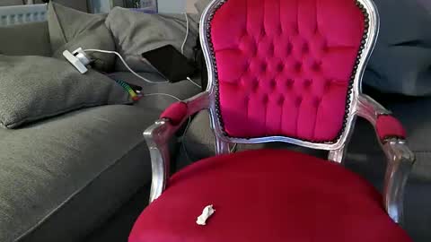 marklaura online show from September 22, 2025, 1:29 am