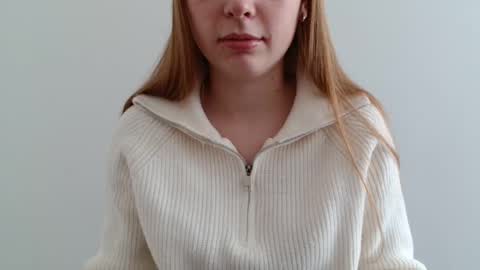 Snapshot of funemma000 chatting on March 25, 2026, 10:21 am Emma online show from March 25, 2026, 10:21 am