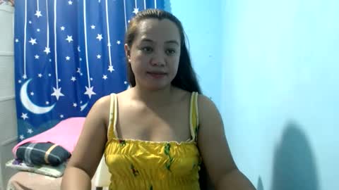 Snapshot of funluvnpinay4u chatting on May 23, 2026, 12:31 pm MAE online show from May 23, 2026, 12:31 pm