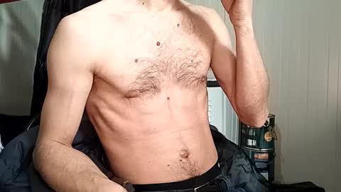 Italian men online show from February 16, 2026, 1:40 pm