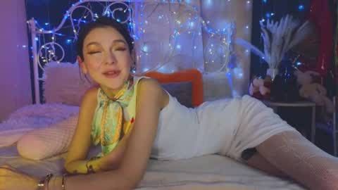 Tiffany online show from March 12, 2025, 3:24 am