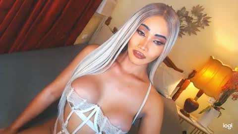 Snapshot of funtastic_harlow chatting on April 21, 2026, 7:25 am Maddonna online show from April 21, 2026, 7:25 am