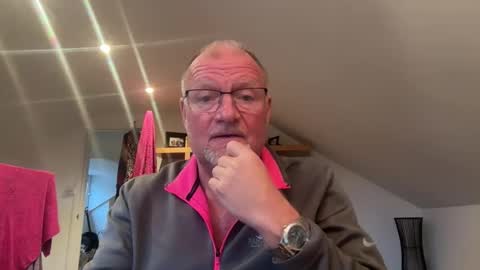 Snapshot of funtime88888 chatting on December 18, 2025, 2:56 pm funtime88888 online show from December 18, 2025, 2:56 pm