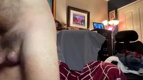 Snapshot of furryhugs69 chatting on October 26, 2025, 1:28 pm Erich online show from October 26, 2025, 1:28 pm