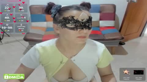 fuxxy_ online show from October 7, 2025, 4:37 pm