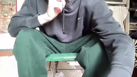 fuzzedpeach online show from April 1, 2026, 3:20 pm