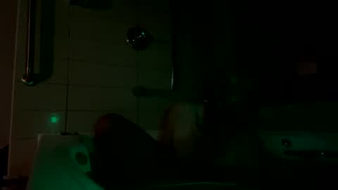 fvvkboyy online show from February 3, 2025, 1:51 pm