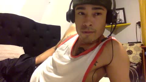 Snapshot of fxxlxlxvx chatting on October 12, 2025, 3:27 am fxxlxlxvx online show from October 12, 2025, 3:27 am