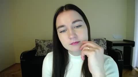 Snapshot of gabby_di chatting on December 7, 2024, 9:39 am Jaklin online show from December 7, 2024, 9:39 am