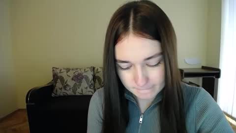Snapshot of gabby_di chatting on December 10, 2024, 9:12 am Jaklin online show from December 10, 2024, 9:12 am