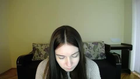 Snapshot of gabby_di chatting on December 12, 2024, 12:44 pm Jaklin online show from December 12, 2024, 12:44 pm