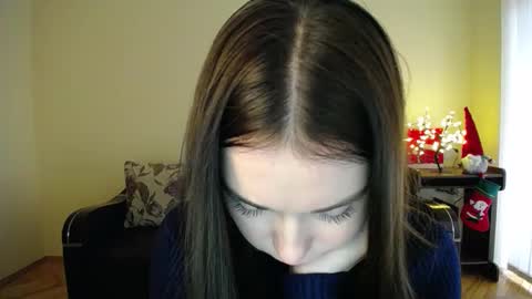 Snapshot of gabby_di chatting on December 15, 2024, 11:45 am Jaklin online show from December 15, 2024, 11:45 am