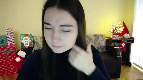Snapshot of gabby_di chatting on January 8, 2025, 12:26 pm Jaklin online show from January 8, 2025, 12:26 pm