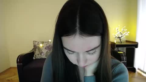 Snapshot of gabby_di chatting on January 9, 2025, 12:30 pm Jaklin online show from January 9, 2025, 12:30 pm