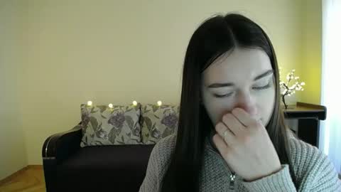 Snapshot of gabby_di chatting on January 14, 2025, 11:10 am Jaklin online show from January 14, 2025, 11:10 am